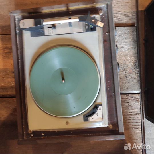 Проигрыватель винила