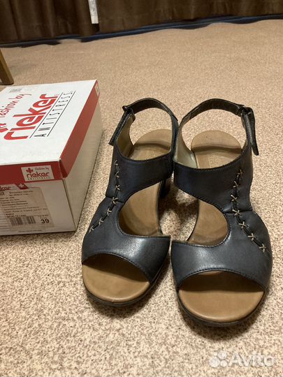 Босоножки женские 39 размер