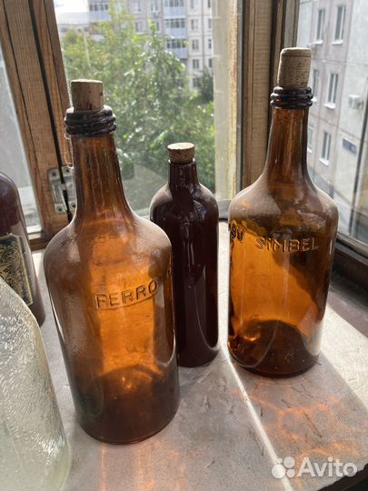Антикварная бутылка