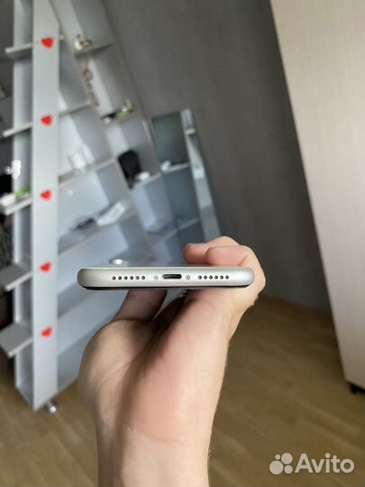 iPhone Xr, 128 ГБ