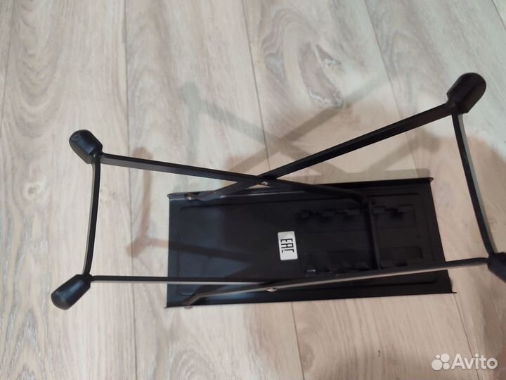 Подставка под ногу для занятия гитарой