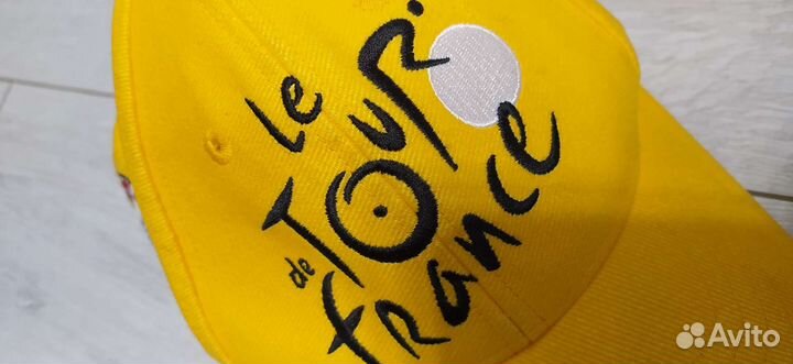 Мерчевые кепки