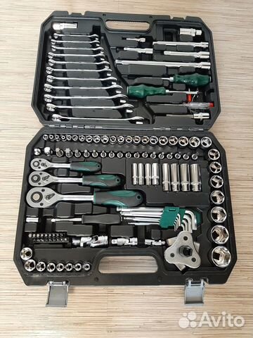 Нaбop aвтoмoбильнoгo инстpументa 121 шт