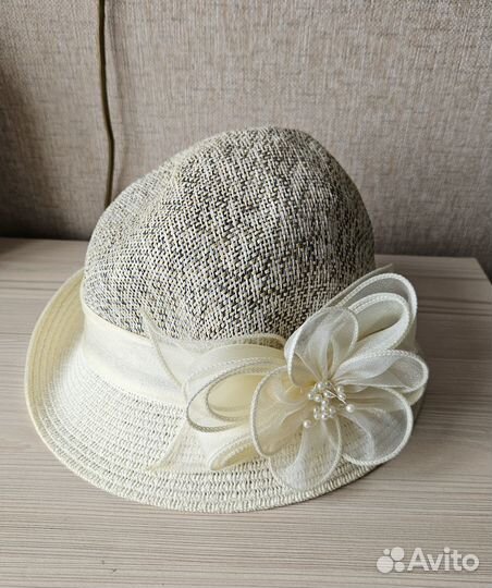 Соломенная шляпа с декором
