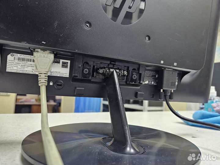 Монитор HP 22 VA 1920x1080 DisplayPort VGA