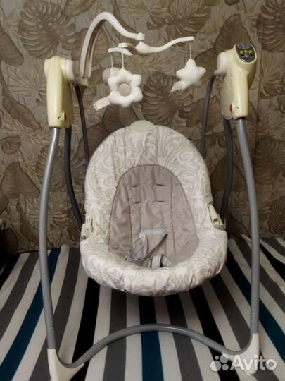 Детские электронные качели graco