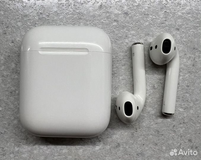 Airpods 1 поколения