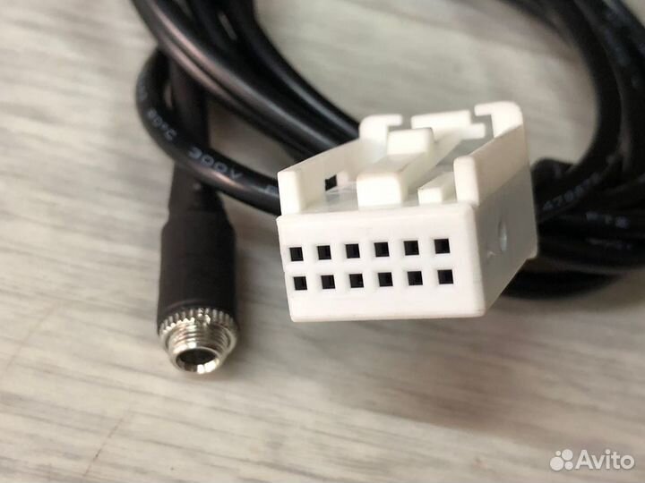 Кабель AUX и USB для BMW