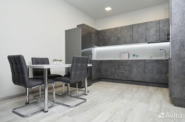 Угловая кухня на заказ. Производство