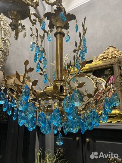 Бронзовая люстра с голубыми подвесками