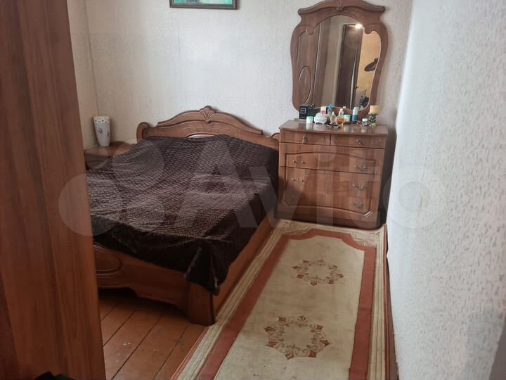 Дом 10 м² на участке 1 сот.