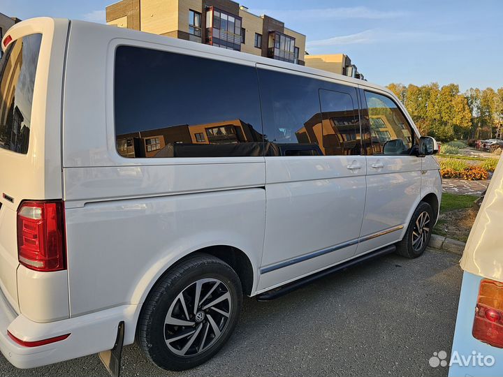 Volkswagen Multivan 2.0 AMT, 2018, 123 300 км