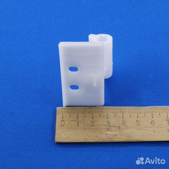 Кронштейн двери для холодильника Haier 0060216589