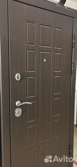 Дверь входная металл Виргиния венге