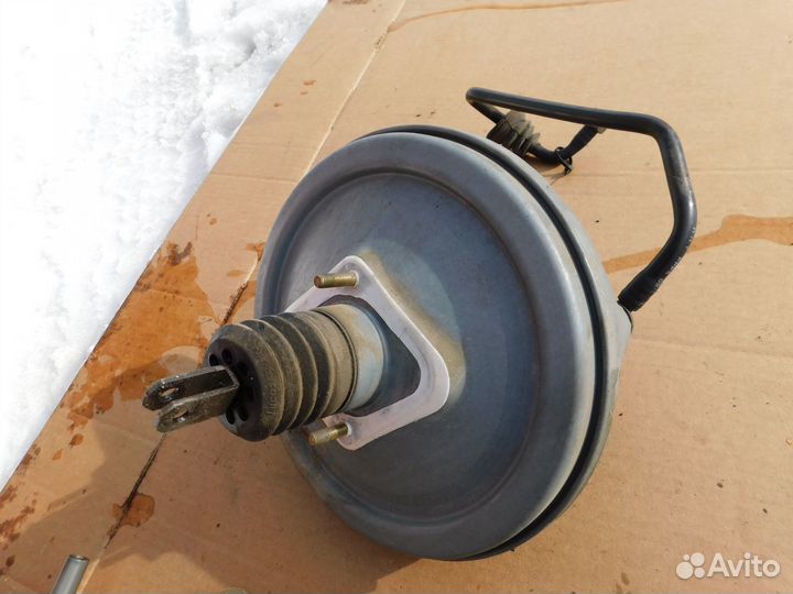 Вакуумный усилитель тормозов