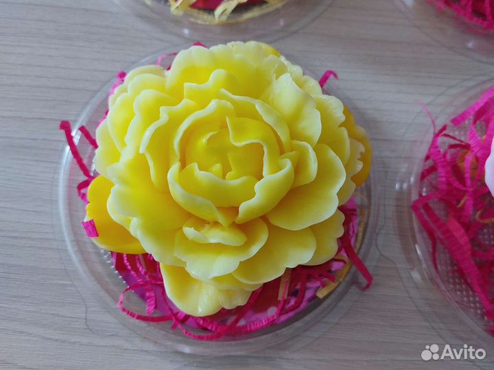 Пионы из мыла в куполе