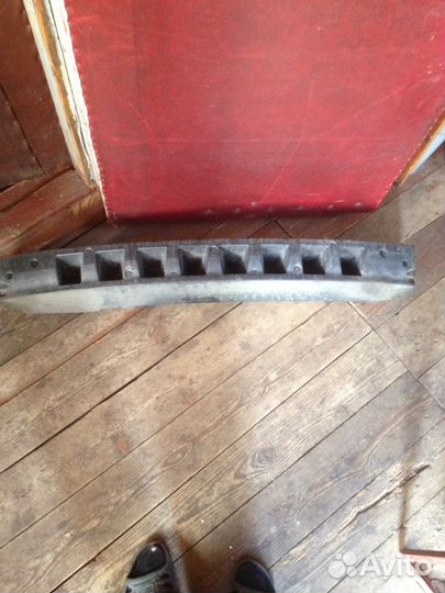 Усилитель заднего бампера VW Поло