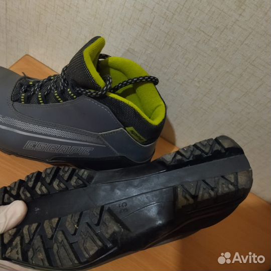 Лыжные ботинки ннн 35размер