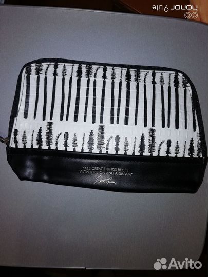 Косметички, люфа