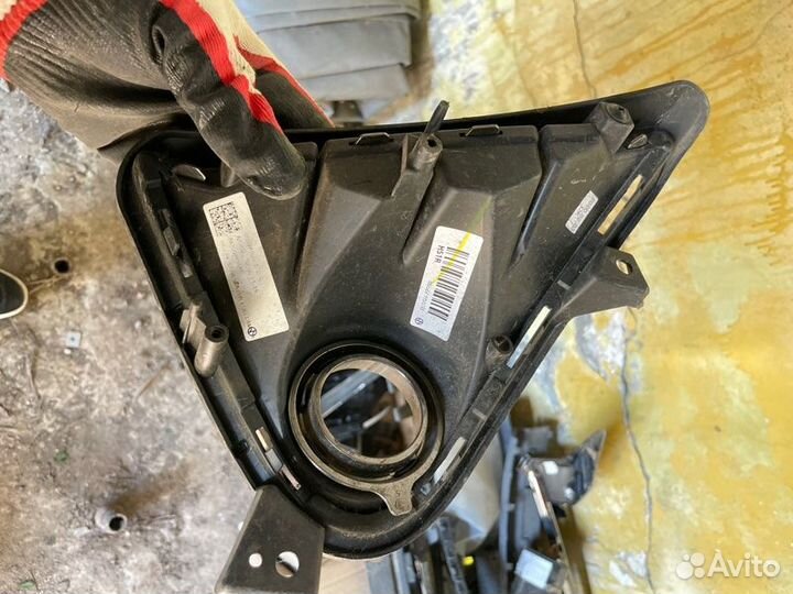 Накладка бампера передняя правая Hyundai Solaris