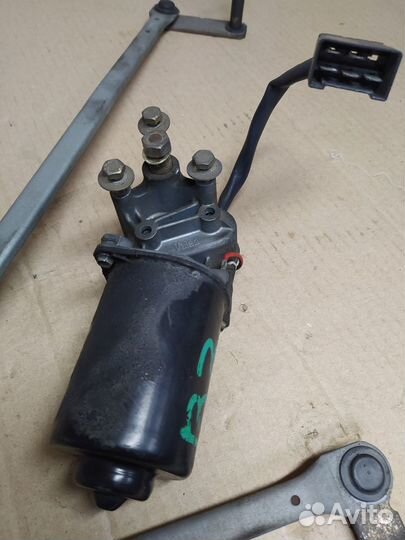 Моторчик стеклоочистителя Mercedes Vito 638