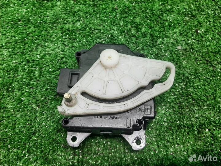 Моторчик заслонки печки Lexus RX300 (MCU15) 2002