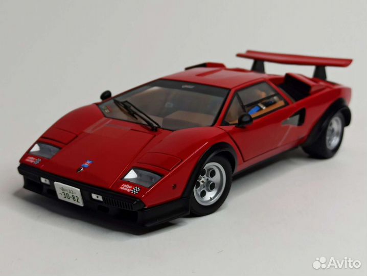 Lamborghini Countach Walter Wolf 1:18 Kyosho