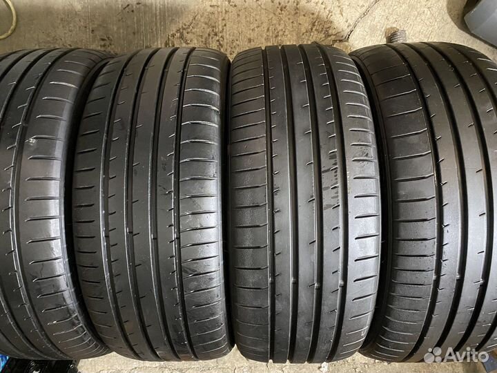 Toyo Proxes R52 215/45 R18