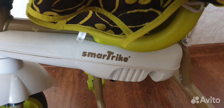 Детский трехколесный велосипед