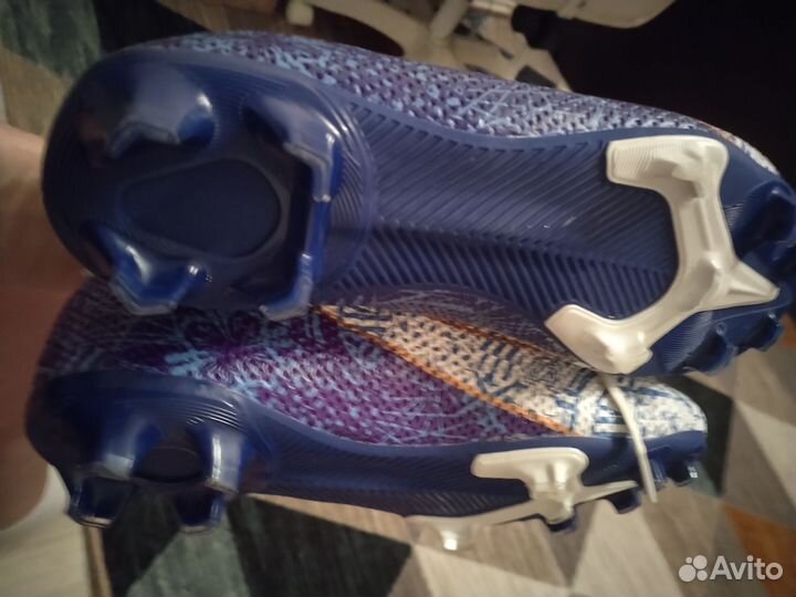 Футбольные бутсы