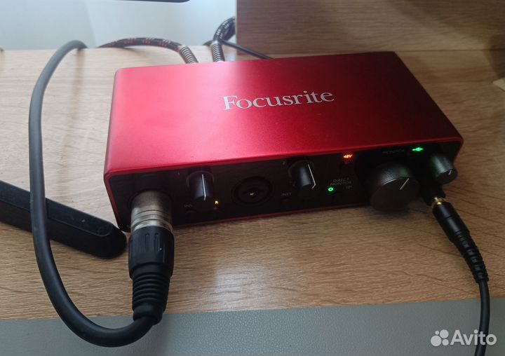 Звуковая карта Focusrite Scarlett 2i2 3rd