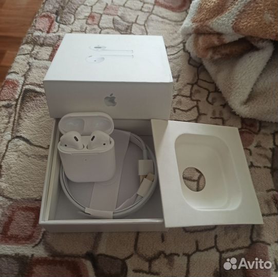 Беспроводные наушники Airpods 2