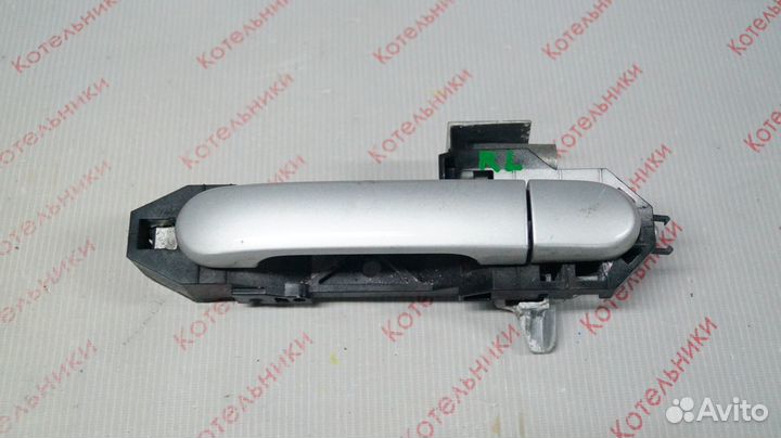 Nissan 82611-EL00B Ручка задняя левая