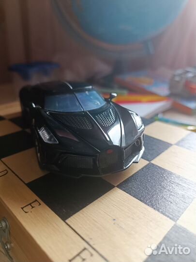 Модельки машин 1 32