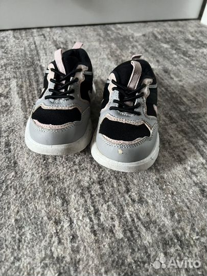 Кроссовки 23