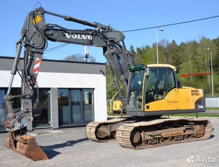 Стекло заднее на экскаватор Volvo EC 180