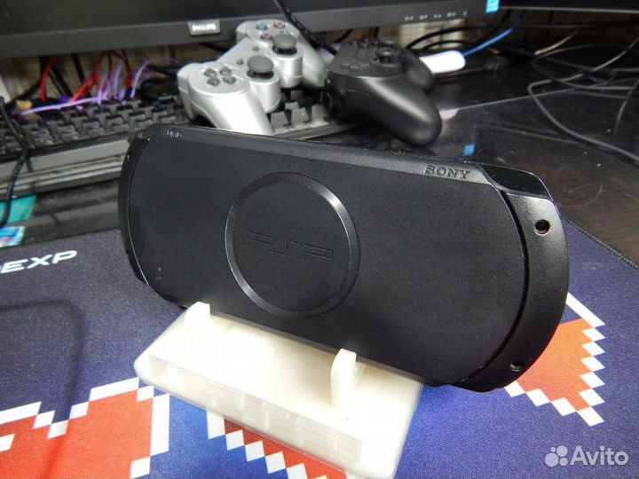 Sony PSP e1008 (Street) 16GB Прошитая