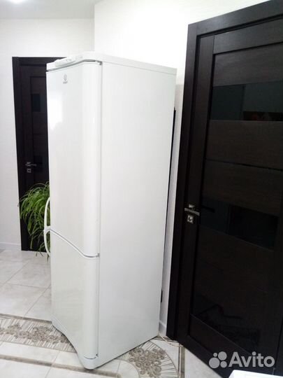 Холодильник Индезит ноу фрост