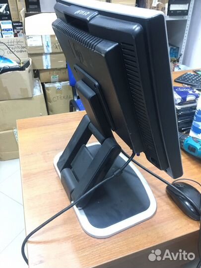 ЖК монитор 15