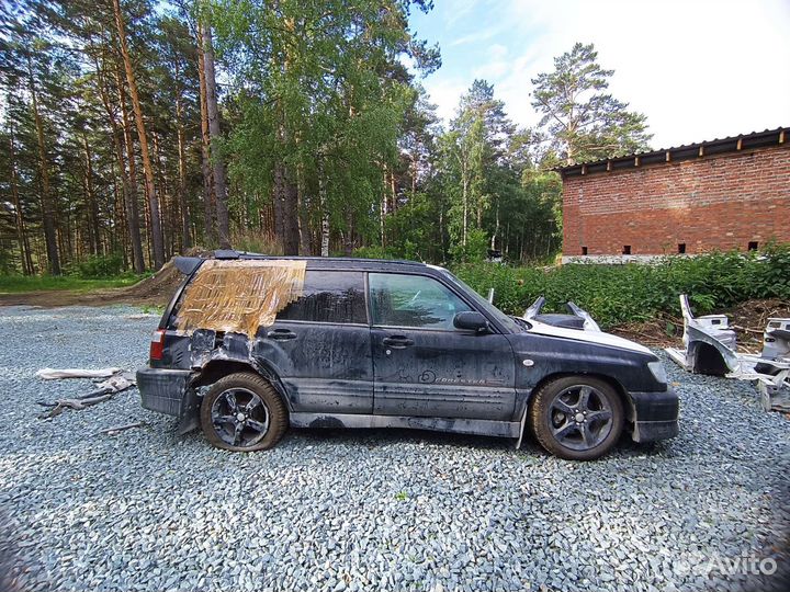 Subaru Forester SF5 STI II в разбор