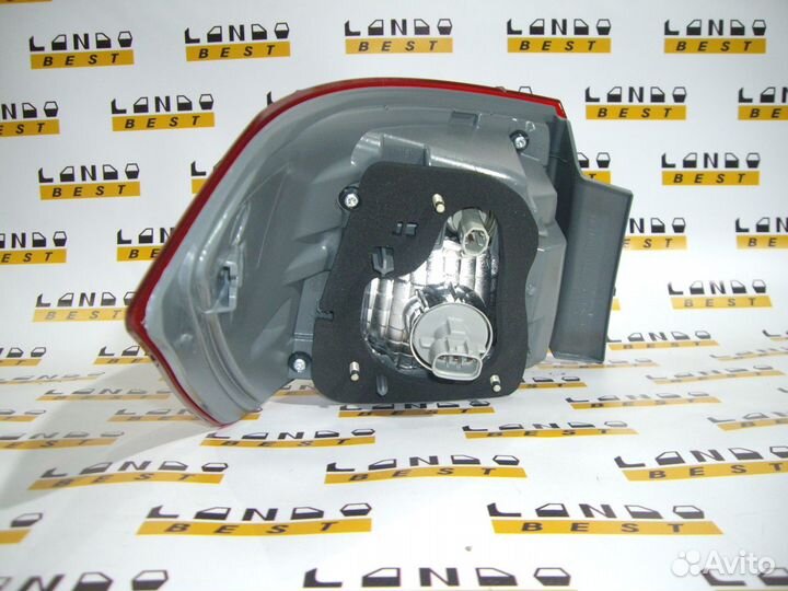 Фонарь LADA Vesta наружный правый