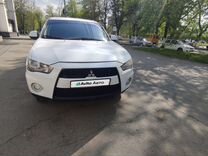 Mitsubishi Outlander 2.4 CVT, 2009, 200 000 км, с пробегом, цена 1 400 000 руб.