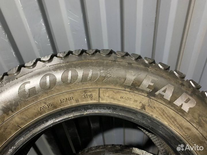 Goodyear Ultragrip Ice Arctic 185/70 R14 88T