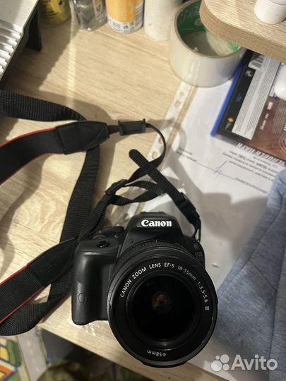 Зеркальный фотоаппарат canon