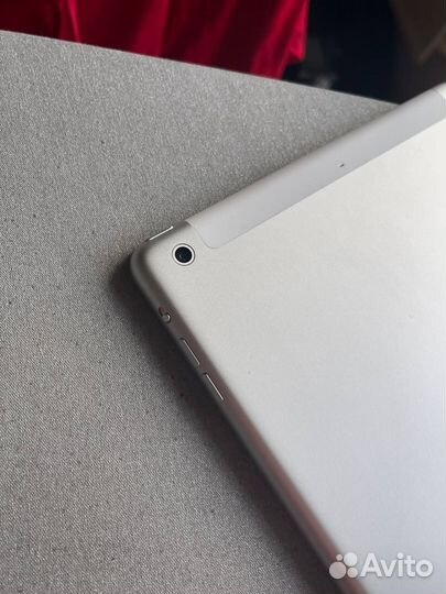 iPad Air 128GB + Cellular