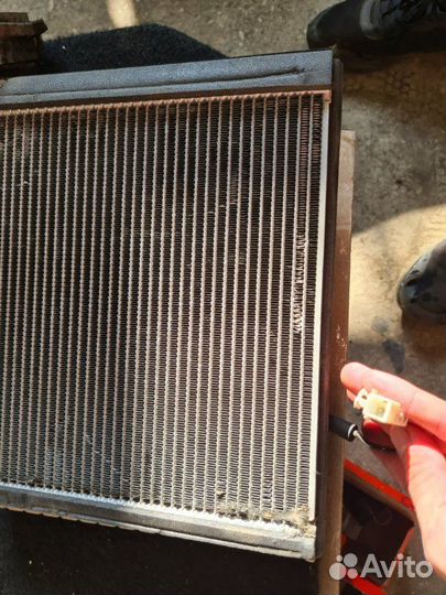 Радиатор кондиционера Toyota Corolla E150 1.6