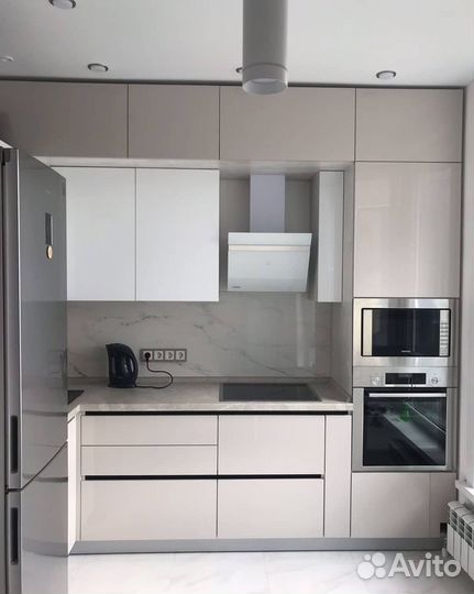 Кухонный гарнитур на заказ. Paccpoчкa дo 12 мecяцe