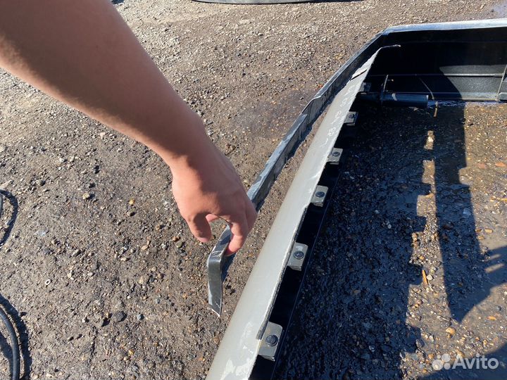 Бампер задний Audi 100 C3