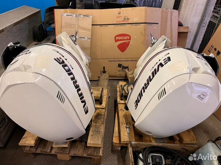 Лодочный мотор Б/У evinrude 200 л/с