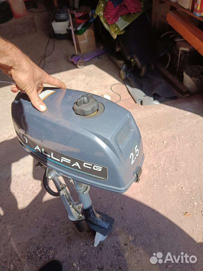 Лодка с мотором